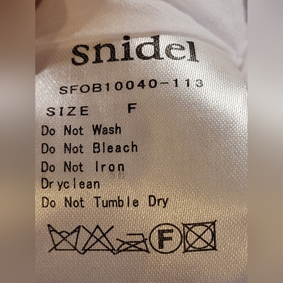 Snidel above knee dress in white. Fits size xs/small. - Picture 3 of 9